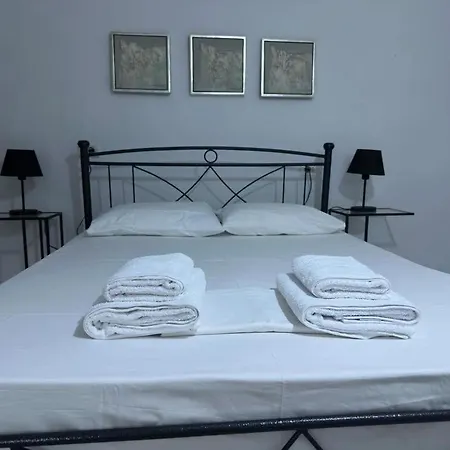 Retzos Appartement Himarë